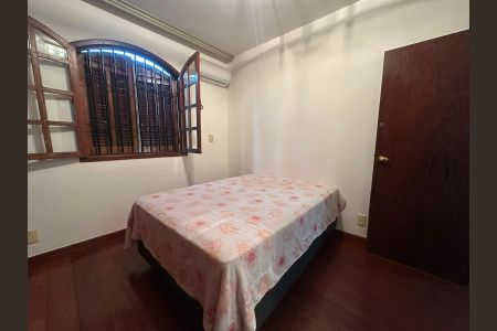 Casa para alugar com 100m², 3 quartos e 1 vagaQuarto