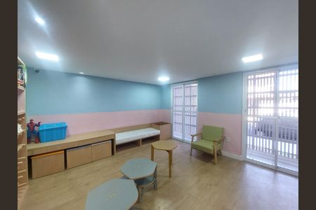 Apartamento à venda com 28m², 1 quarto e sem vaga Apartamento à venda com 28m², 1 quarto e sem vagaBrinquedoteca