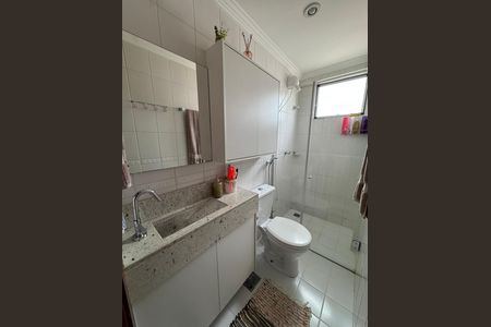 Apartamento à venda com 2 quartos, 56m² em Quadra 301, Brasília