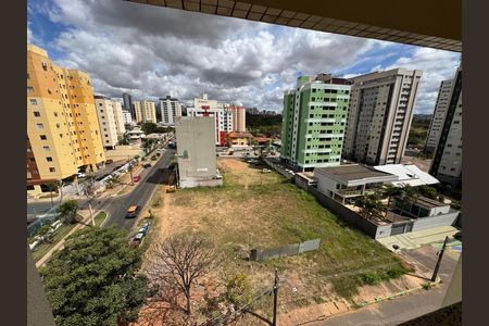 Apartamento à venda com 2 quartos, 56m² em Quadra 301, Brasília