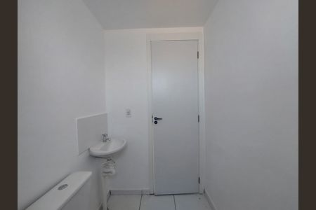 Apartamento à venda com 37m², 2 quartos e sem vaga Apartamento à venda com 37m², 2 quartos e sem vagaBanheiro