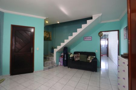Sala e Quarto de casa à venda com 2 quartos, 63m² em Parque Santa Madalena, São Paulo