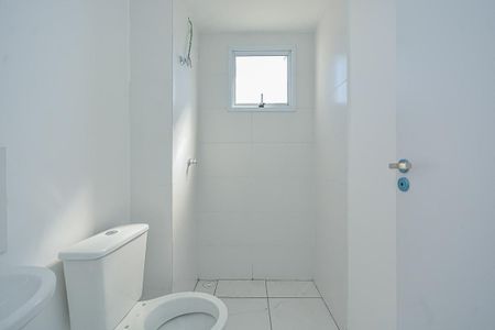 Banheiro de apartamento à venda com 2 quartos, 40m² em Vila Marari, São Paulo