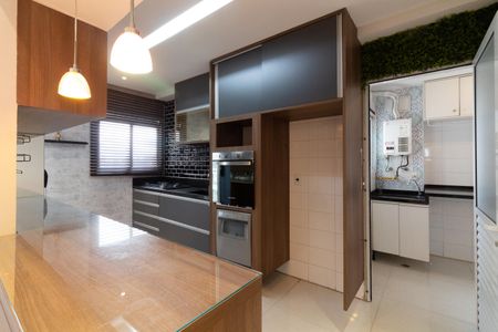 Cozinha de apartamento para alugar com 2 quartos, 97m² em Jardim Arpoador, São Paulo
