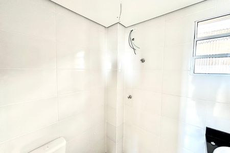 Banheiro  de apartamento à venda com 2 quartos, 38m² em Cidade Patriarca, São Paulo