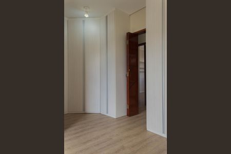 Casa de condomínio para alugar com 143m², 3 quartos e 2 vagas Casa de condomínio para alugar com 143m², 3 quartos e 2 vagasSuíte 1