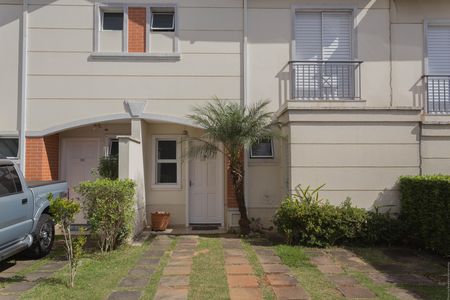 Casa de condomínio para alugar com 143m², 3 quartos e 2 vagas Casa de condomínio para alugar com 143m², 3 quartos e 2 vagasFachada da casa