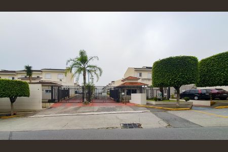 Casa de condomínio para alugar com 143m², 3 quartos e 2 vagas Casa de condomínio para alugar com 143m², 3 quartos e 2 vagasFachada
