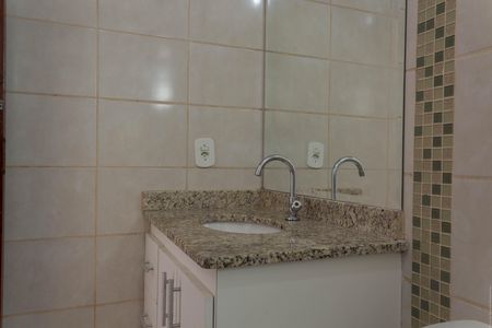 Casa de condomínio para alugar com 143m², 3 quartos e 2 vagas Casa de condomínio para alugar com 143m², 3 quartos e 2 vagasBanheiro da Suíte 1