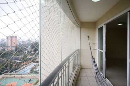 varanda Sala de apartamento para alugar com 2 quartos, 82m² em Vila Sofia, São Paulo