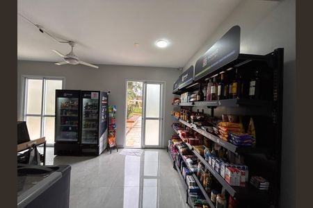 Mini Mercado de apartamento para alugar com 2 quartos, 82m² em Vila Sofia, São Paulo