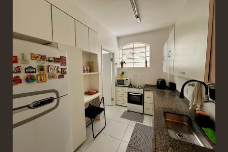 Cozinha de apartamento à venda com 3 quartos, 110m² em Coracao de Jesus, Belo Horizonte