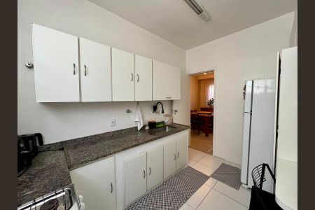 Cozinha de apartamento à venda com 3 quartos, 110m² em Coracao de Jesus, Belo Horizonte