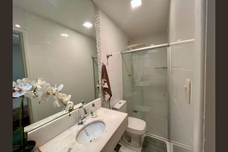 Banheiro de apartamento à venda com 3 quartos, 110m² em Coracao de Jesus, Belo Horizonte