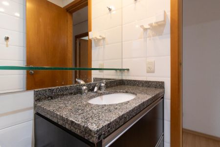 Apartamento para alugar com 103m², 3 quartos e 2 vagas Apartamento para alugar com 103m², 3 quartos e 2 vagasBanheiro Corredor