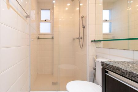 Apartamento para alugar com 103m², 3 quartos e 2 vagas Apartamento para alugar com 103m², 3 quartos e 2 vagasBanheiro Corredor