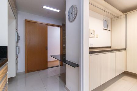 Apartamento para alugar com 103m², 3 quartos e 2 vagas Apartamento para alugar com 103m², 3 quartos e 2 vagasCozinha - Armários