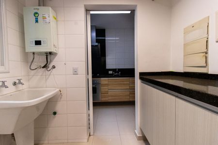 Área de Serviço de apartamento para alugar com 3 quartos, 103m² em Campina do Siqueira, Curitiba
