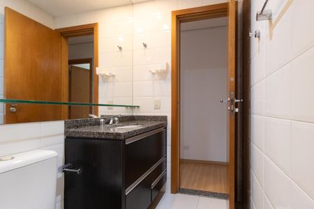 Apartamento para alugar com 103m², 3 quartos e 2 vagas Apartamento para alugar com 103m², 3 quartos e 2 vagasBanheiro Corredor