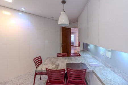 Cozinha de apartamento à venda com 3 quartos, 168m² em Brooklin, São Paulo
