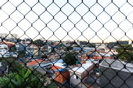 varanda vista de apartamento para alugar com 3 quartos, 85m² em Parque Albina, Taboão da Serra