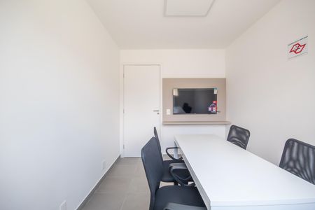 Home Office de casa de condomínio para alugar com 1 quarto, 34m² em Km 18, Osasco