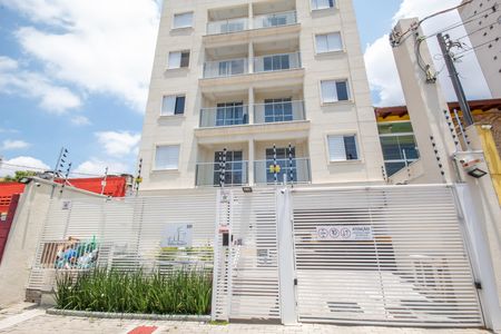 Fachada de casa de condomínio para alugar com 1 quarto, 34m² em Km 18, Osasco