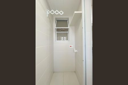 Área de Serviço de casa de condomínio para alugar com 1 quarto, 34m² em Km 18, Osasco