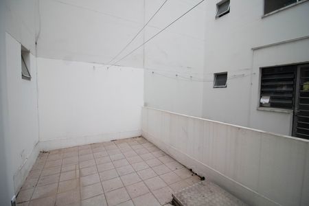Área externa de apartamento para alugar com 2 quartos, 96m² em Vila Amélia, São Paulo