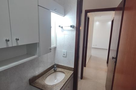 Banheiro da Suíte de apartamento para alugar com 2 quartos, 61m² em Cerâmica, São Caetano do Sul