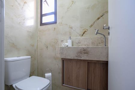Apartamento à venda com 119m², 3 quartos e 3 vagas Apartamento à venda com 119m², 3 quartos e 3 vagasLavabo