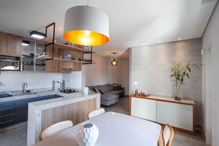 Apartamento à venda com 119m², 3 quartos e 3 vagas Apartamento à venda com 119m², 3 quartos e 3 vagasCozinha