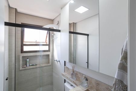 Apartamento à venda com 119m², 3 quartos e 3 vagas Apartamento à venda com 119m², 3 quartos e 3 vagasBanheiro social