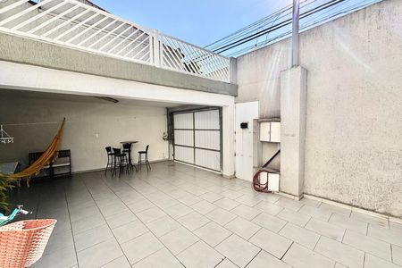 Garagem  de casa à venda com 3 quartos, 175m² em Jardim Penha, São Paulo