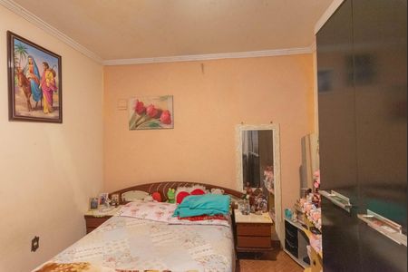 Casa à venda com 378m², 3 quartos e 3 vagas Casa à venda com 378m², 3 quartos e 3 vagasQuarto 1