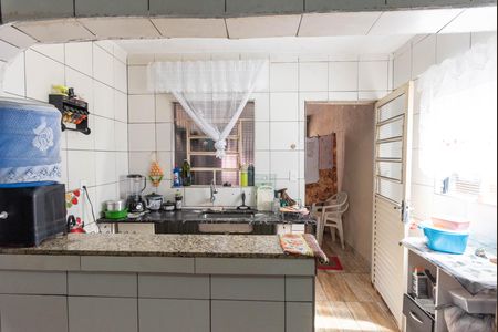Casa à venda com 378m², 3 quartos e 3 vagas Casa à venda com 378m², 3 quartos e 3 vagasCasa 2- Cozinha