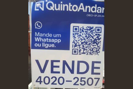 Casa à venda com 378m², 3 quartos e 3 vagas Casa à venda com 378m², 3 quartos e 3 vagasPlaquinha