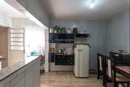 Casa à venda com 378m², 3 quartos e 3 vagas Casa à venda com 378m², 3 quartos e 3 vagasCasa 2- Cozinha