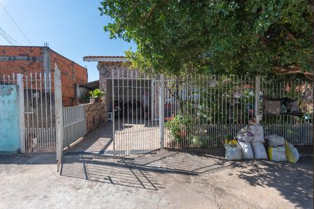 Fachada de casa à venda com 3 quartos, 378m² em Vila Aeroporto, Campinas