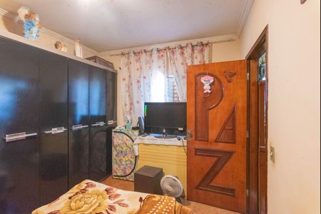 Casa à venda com 378m², 3 quartos e 3 vagas Casa à venda com 378m², 3 quartos e 3 vagasQuarto 1