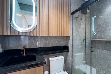 Banheiro de apartamento para alugar com 1 quarto, 29m² em Jardim da Gloria, São Paulo