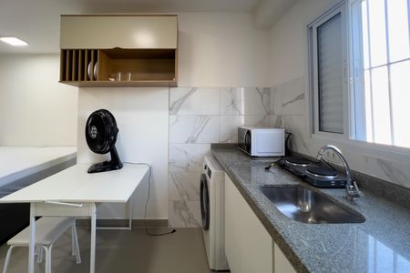 Cozinha de kitnet/studio para alugar com 1 quarto, 28m² em Vila Mariana, São Paulo