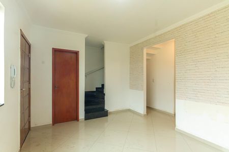Casa de Condomínio para alugar com 3 quartos, 147m² em Vila Nova Savoia, São Paulo