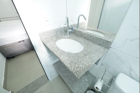 Banheiro de kitnet/studio para alugar com 1 quarto, 22m² em Vila Mariana, São Paulo