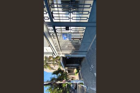 Fachada + Plaquinha de kitnet/studio para alugar com 1 quarto, 22m² em Vila Mariana, São Paulo
