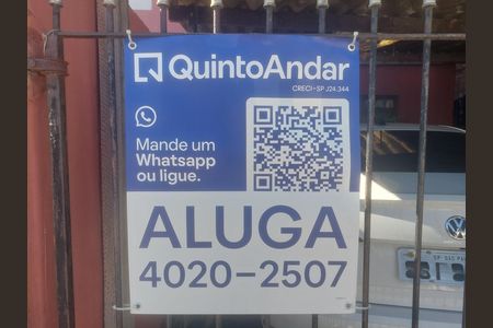 Placa QuintoAndar instalada de casa para alugar com 2 quartos, 200m² em Jardim Icarai, São Paulo