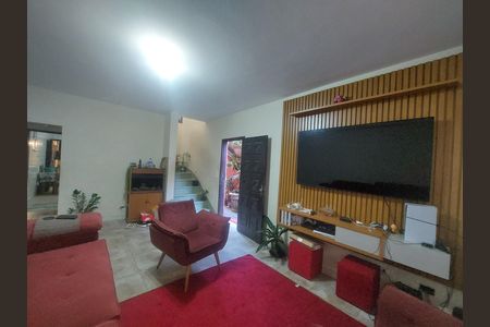 Sala de casa para alugar com 2 quartos, 200m² em Jardim Icarai, São Paulo