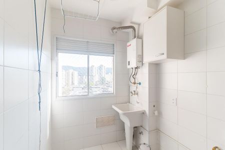 Área de Serviço de apartamento para alugar com 2 quartos, 63m² em Vila Mogilar, Mogi das Cruzes
