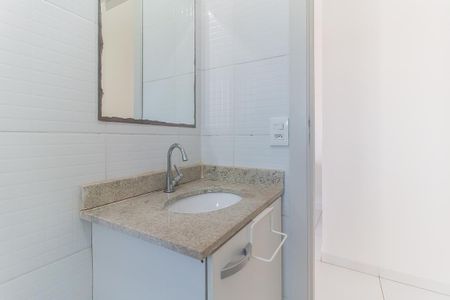 Banheiro de apartamento para alugar com 2 quartos, 63m² em Vila Mogilar, Mogi das Cruzes