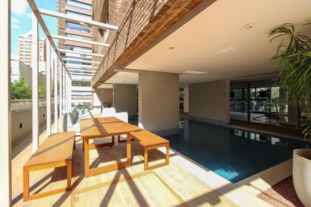 Apartamento à venda com 42m², 1 quarto e sem vaga Apartamento à venda com 42m², 1 quarto e sem vagaÁrea comum - Piscina